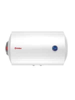 Le chauffe-eau murale horizontale avec les raccords d'eau orients vers le bas et les commandes se trouvent  gauche.